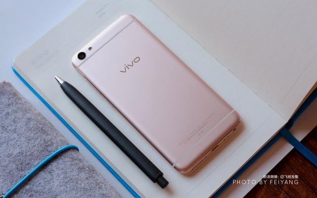 不仅只有美颜自拍 宋仲基的爱机vivo X7「体验」